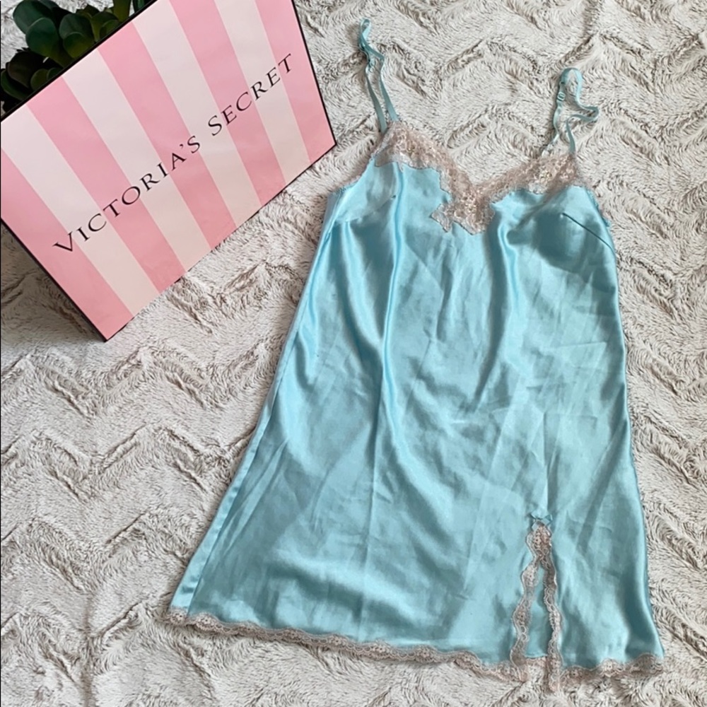 Victoria’s Secret Blue Lace Slip Medium